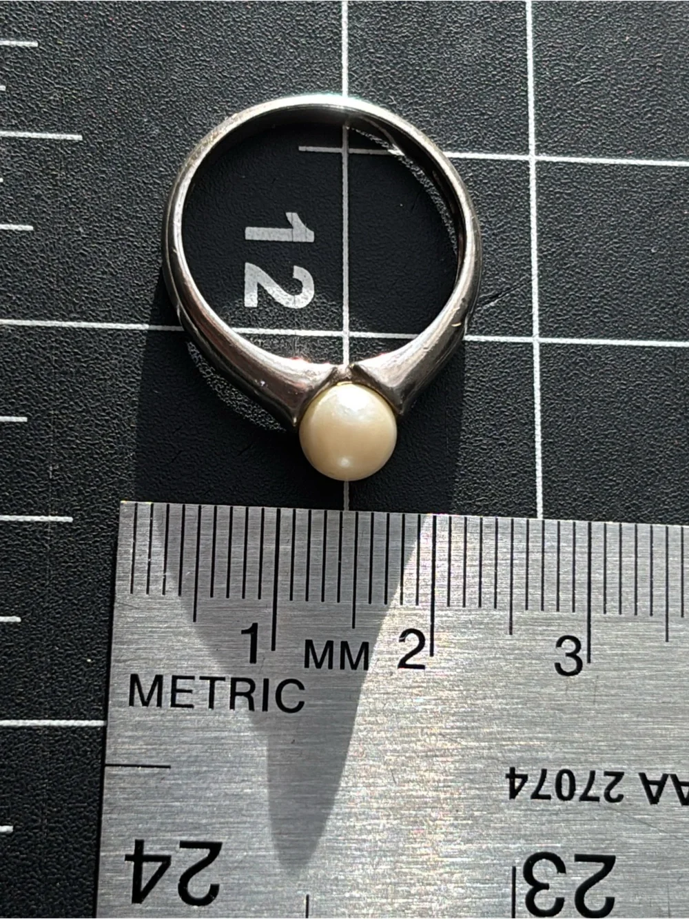 Vintage Sterling Silver Ring with a Pearl by CNA